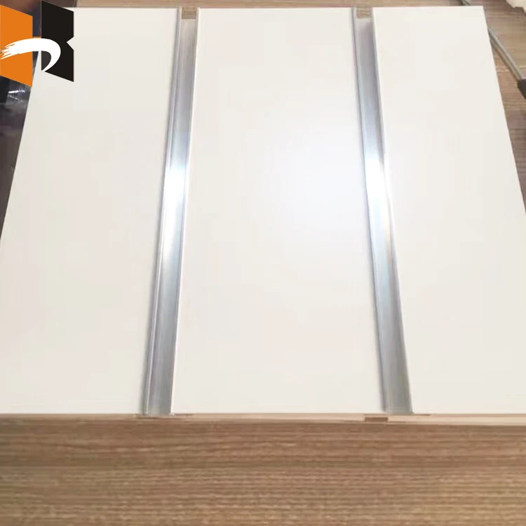 New design melamine laminated MDF slatwall panels