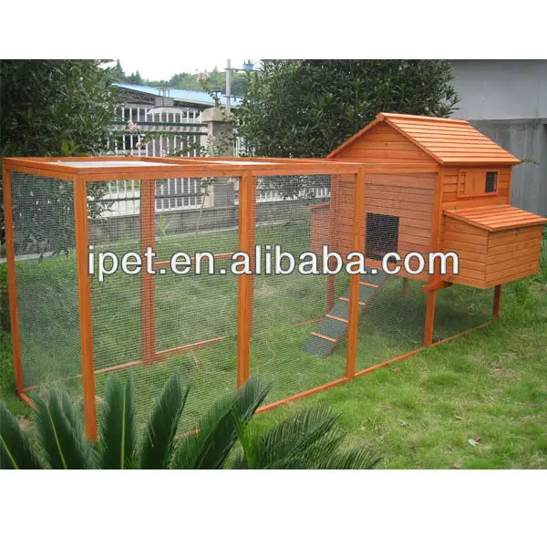 Large wooden chicken house CC073