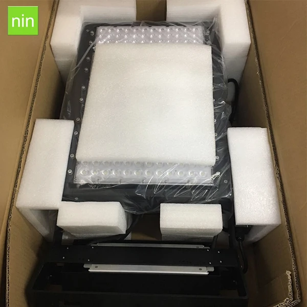 high efficiency cooling 500w 1000W LED lighting flood light for sports stadium most powerful led