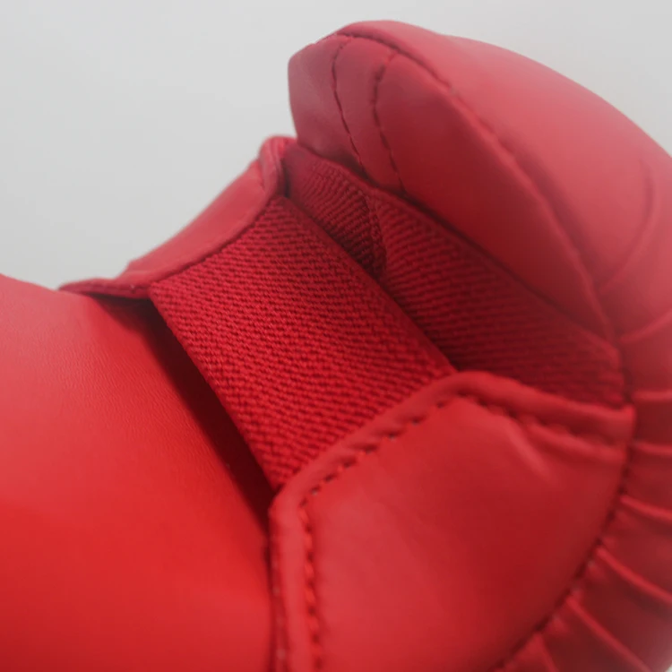 
2018 factory production hot sale white gloves hand protectors karate equipment 