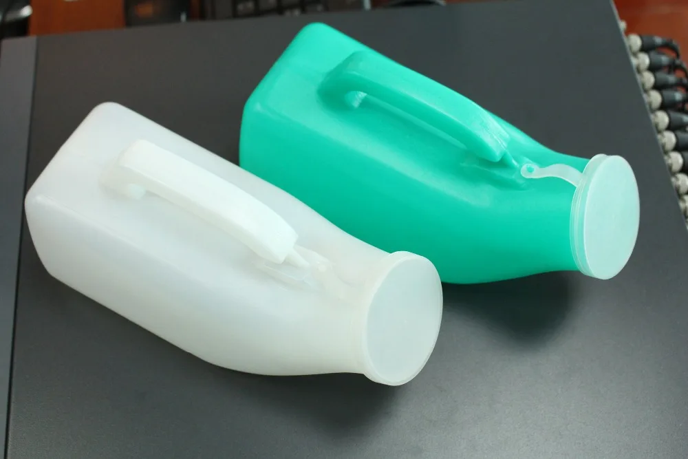
Good quality cheap price PP plastic portable urinal for female and male with lid 