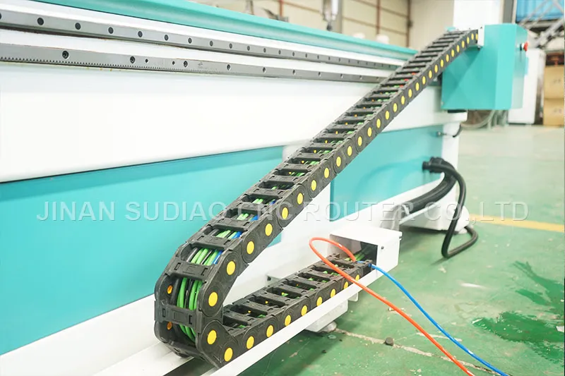 Sudiao SD-1325 3-х осный фрезерный станок для дерева с ЧПУ резки