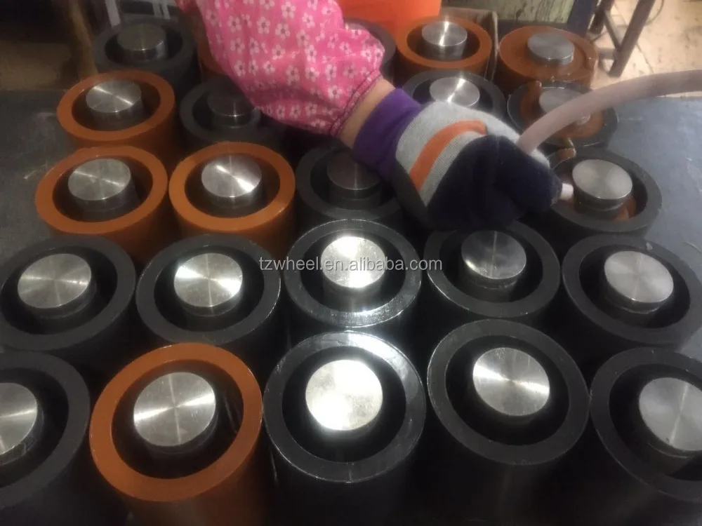 
Durable heavy duty pu roller for forklift PS82.5*165 