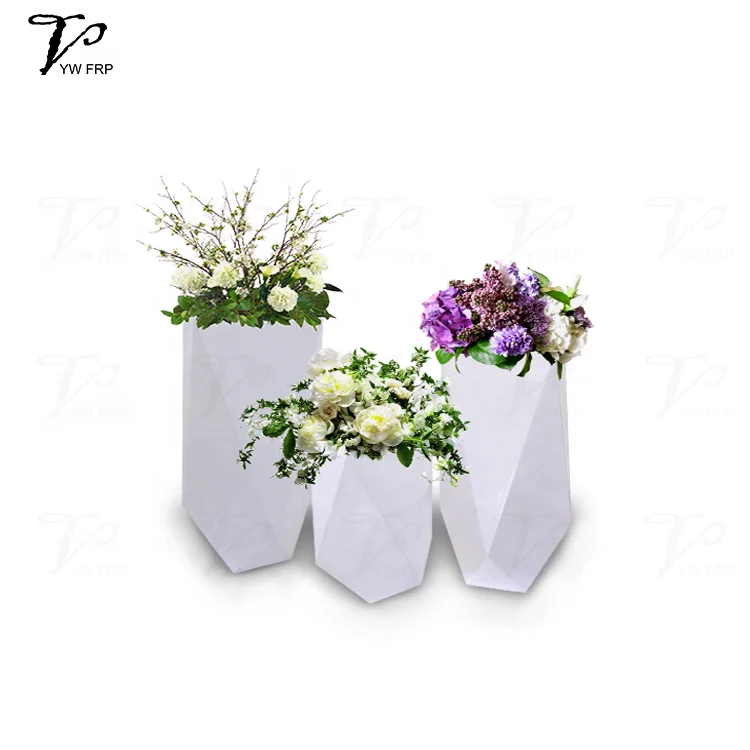 Geometric Origami Art Fiberglass Diamond Large Flower  Planter Pot Combination For Commercial Public or Garden