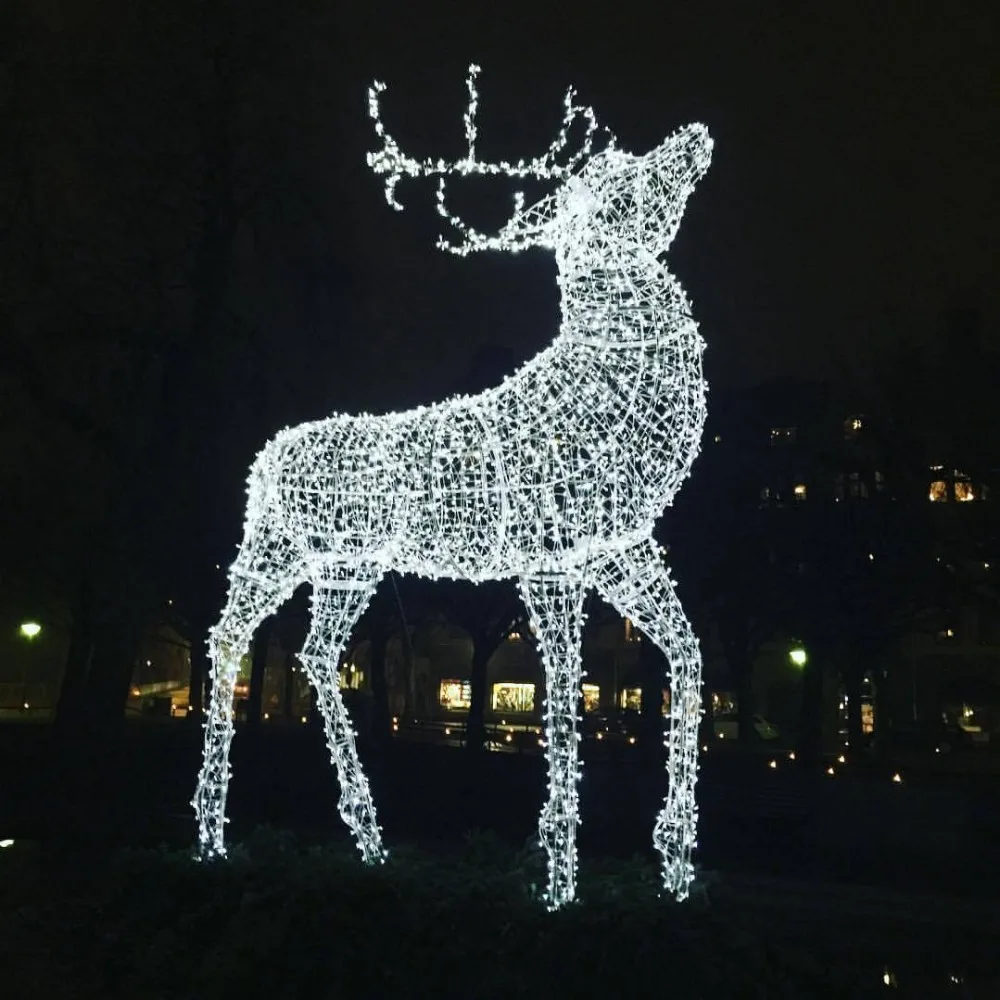 Giant LED reindeer for outdoor life size christmas decorative deer for commercial holiday light displays