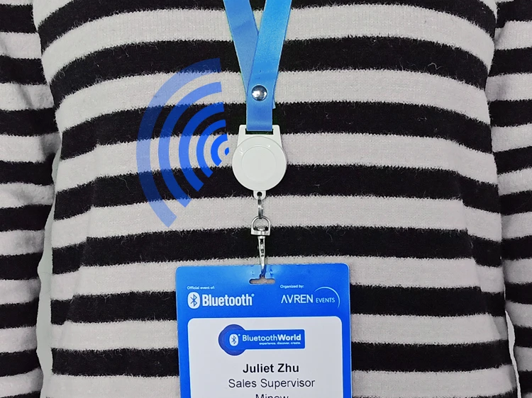 bluetooth badge ble ibeacon low cost dressed beacons credit id card 5.0 electronic c6 beacon with nfc