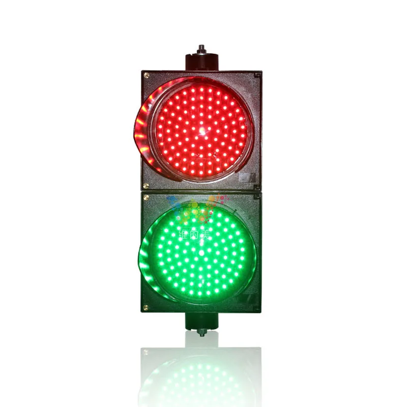 10 Years factory Waterproof 200mm red green PC shell LED traffic light