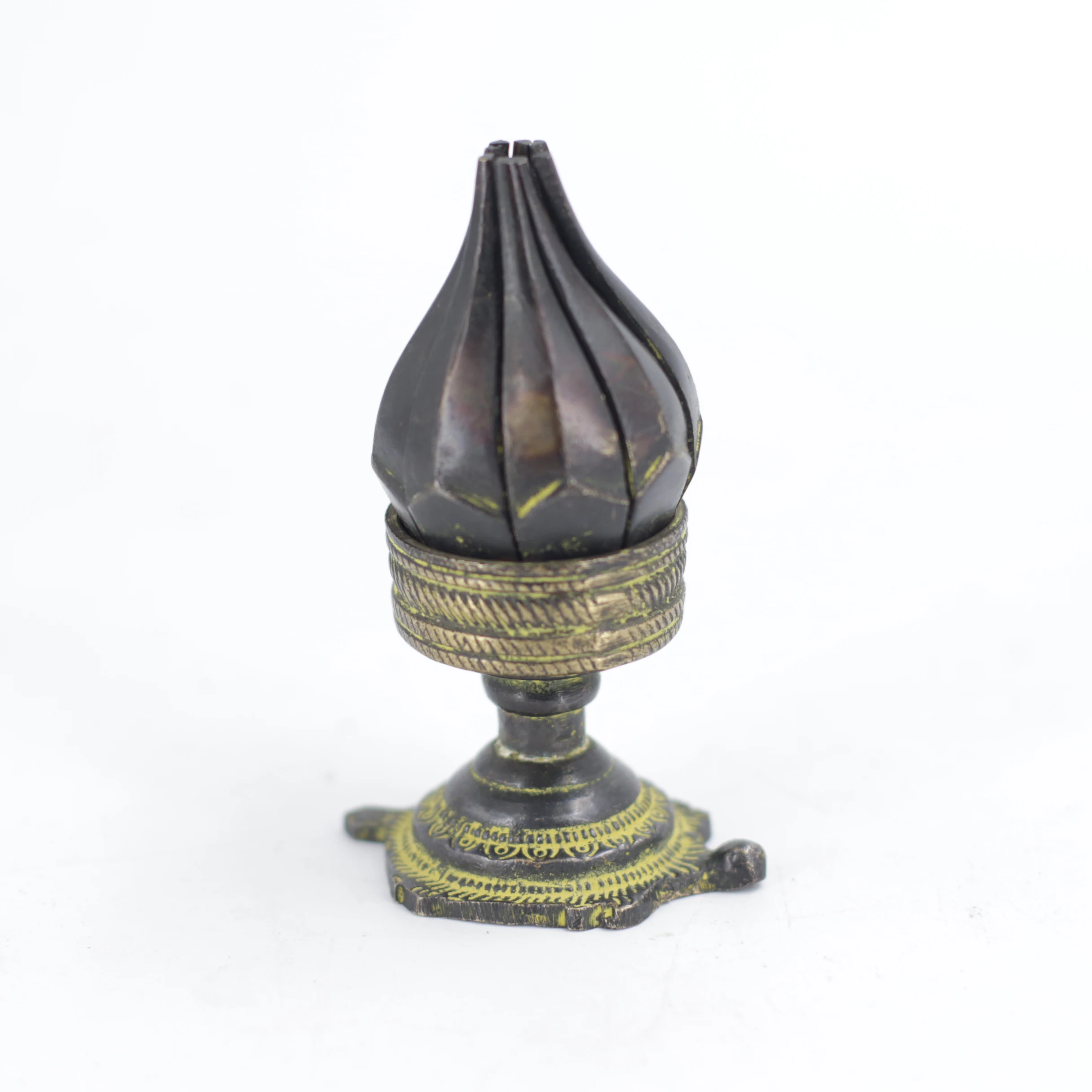
Tibetan Handmade Antique Brass Candle Holders-lotus patterns 