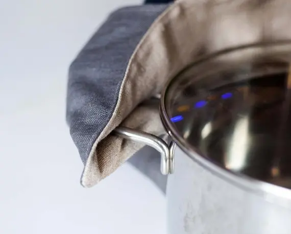 
Wholesale Modern Double Oven Glove Pot Rack Kitchen Insulation Non Slip Cotton Oven Mitt 