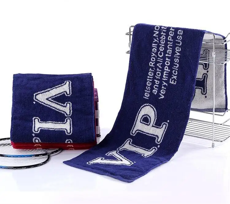 Good price best quality hot sales Custom Cotton Jacquard Sport gym towel with zipper pocket