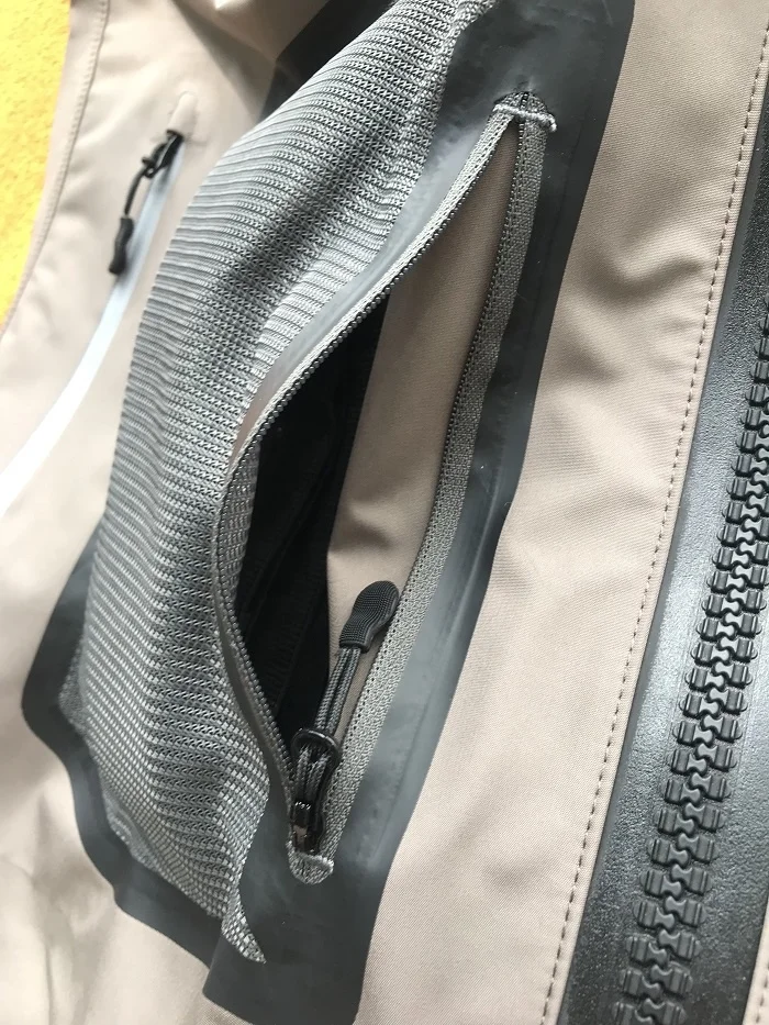 
Breathable Fly Fishing Wader Suit with Neoprene Socks from China 