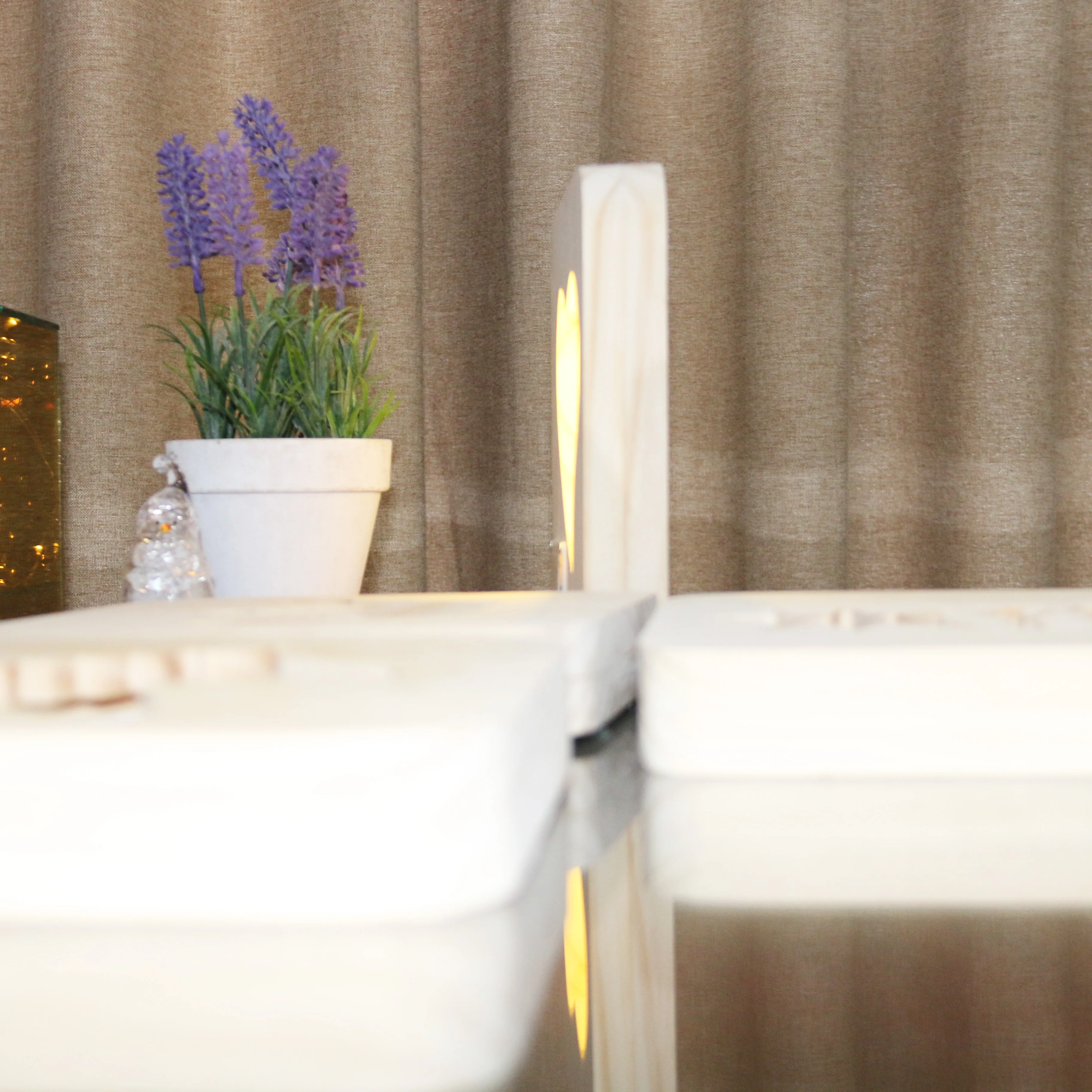 Indoor squirrel  warm white wooden frame lamp for home decoration table night light or christmas decoration lights