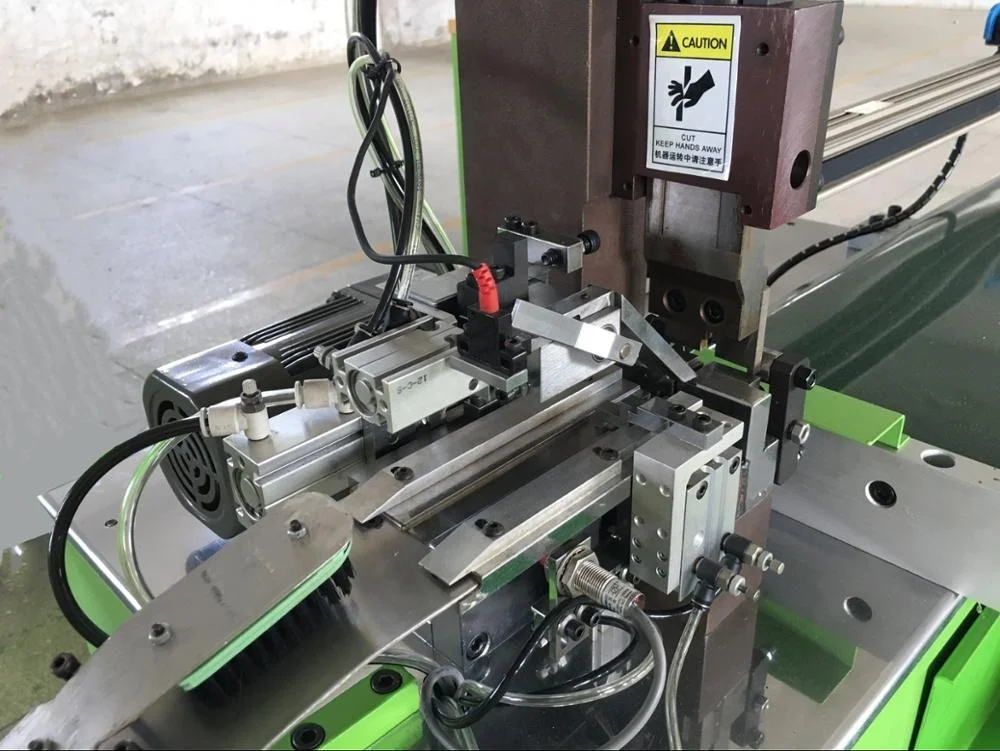 Talon Pulling Automatic Metal Zipper T-cut Machine