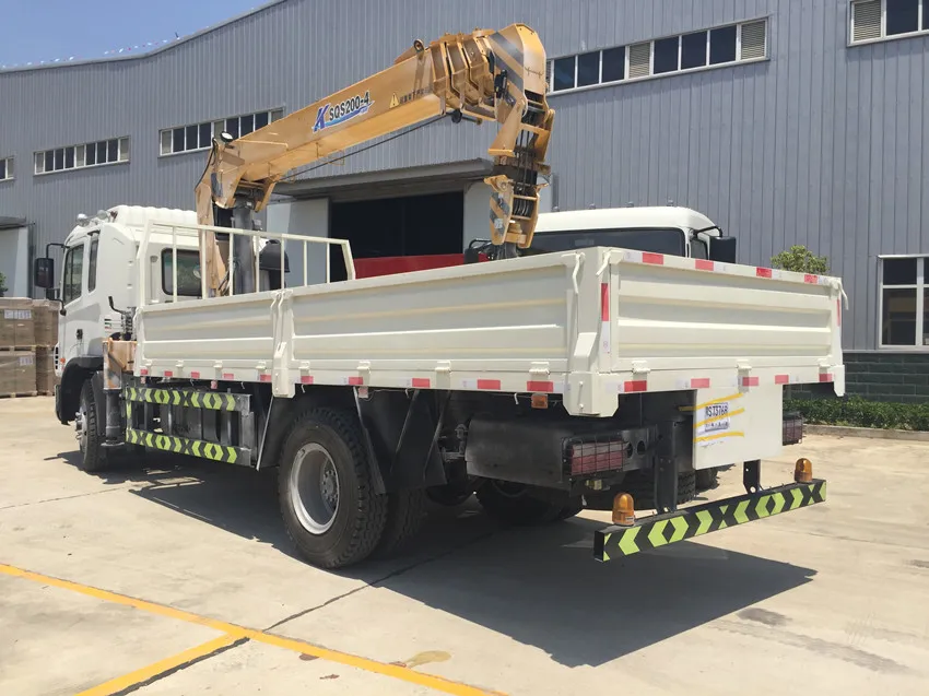 
8TON flatbed tow truck mounted crane SQS200 