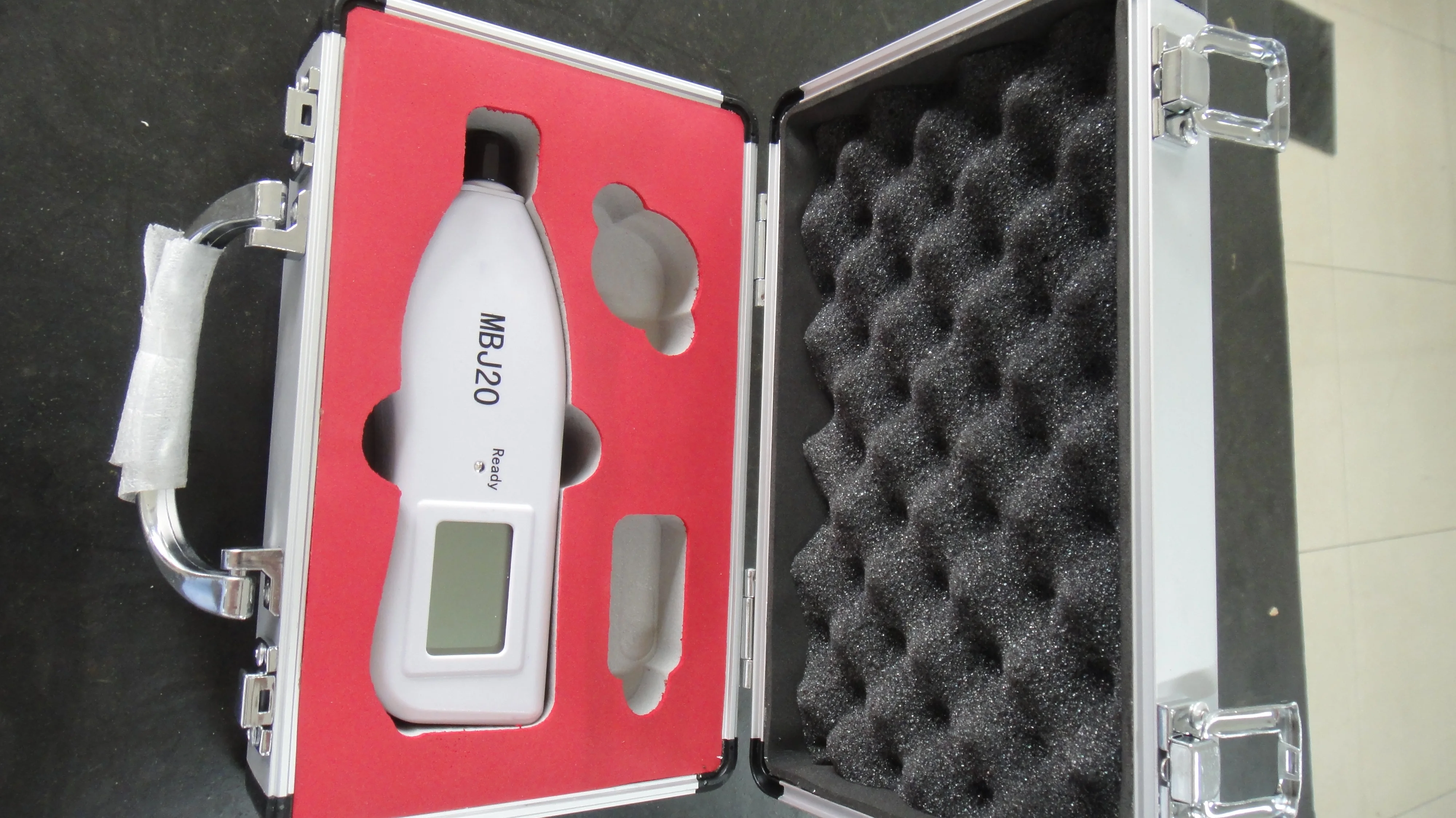 Percutaneous jaundice tester  / transcutaneous Jaundice Detector for neonatal jaundice