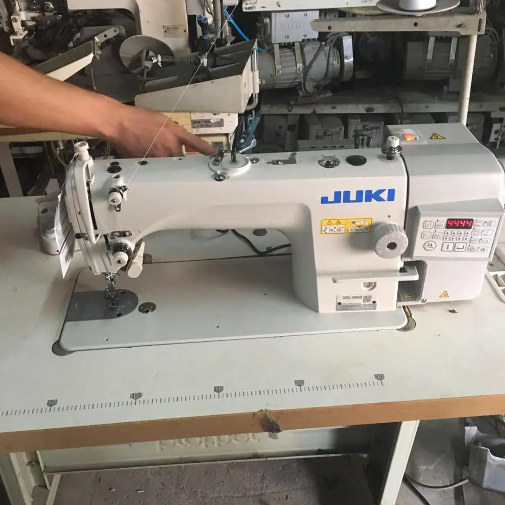 New Juki900B direct drive industrial lockstitch sewing machine