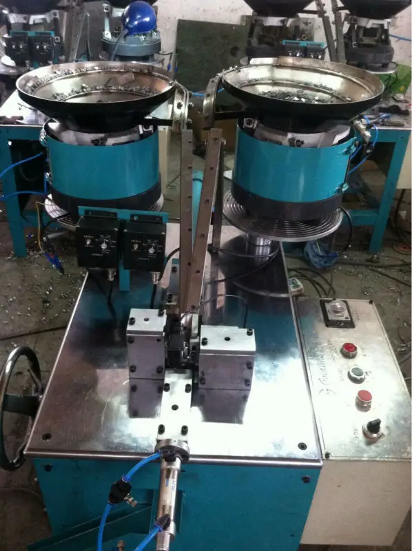 YG Zipper slider assembly machine