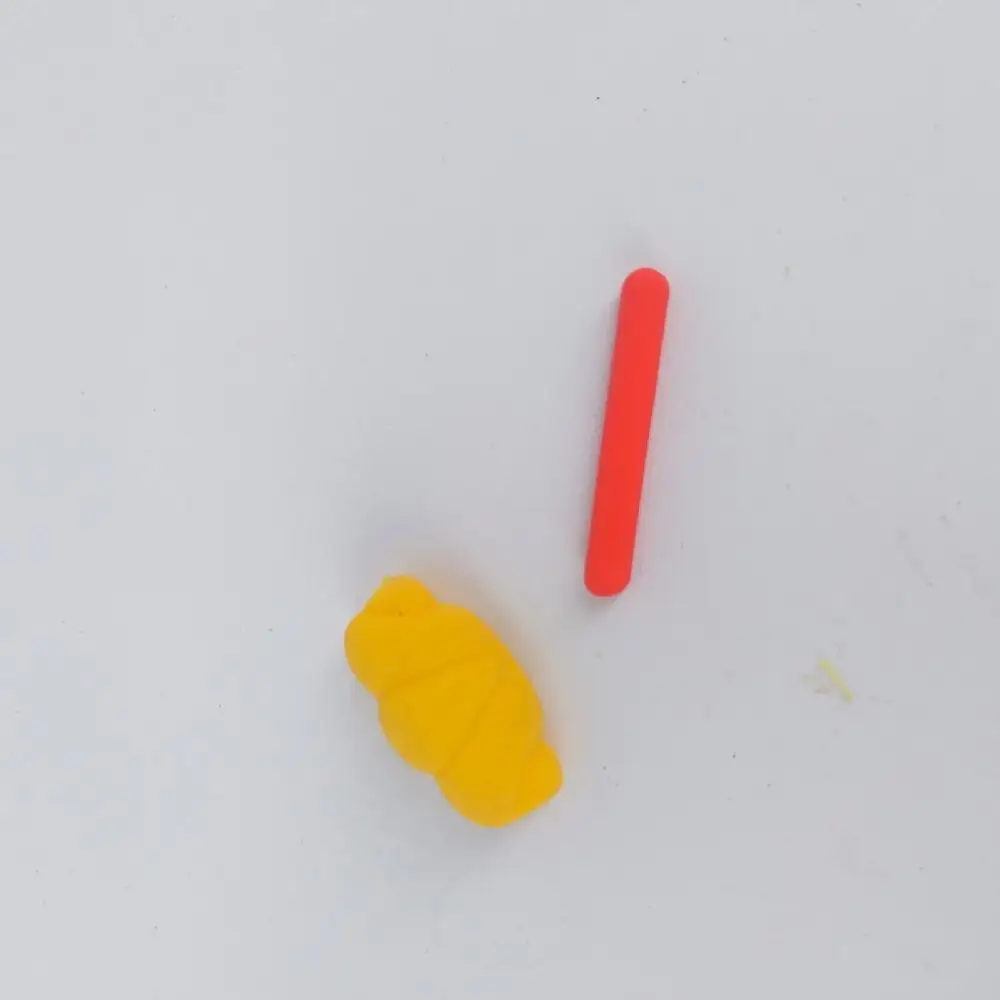 2023 hot sell wholesale mini hot dog cartoon  shape 3D cutet rubber eraser for kids
