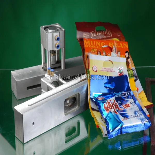 Новая модель дырокола для пластиковых пакетов