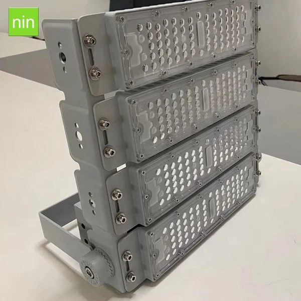  2019 New Patent IP66 IK08 130LM/W Module 100W LED Flood Light for