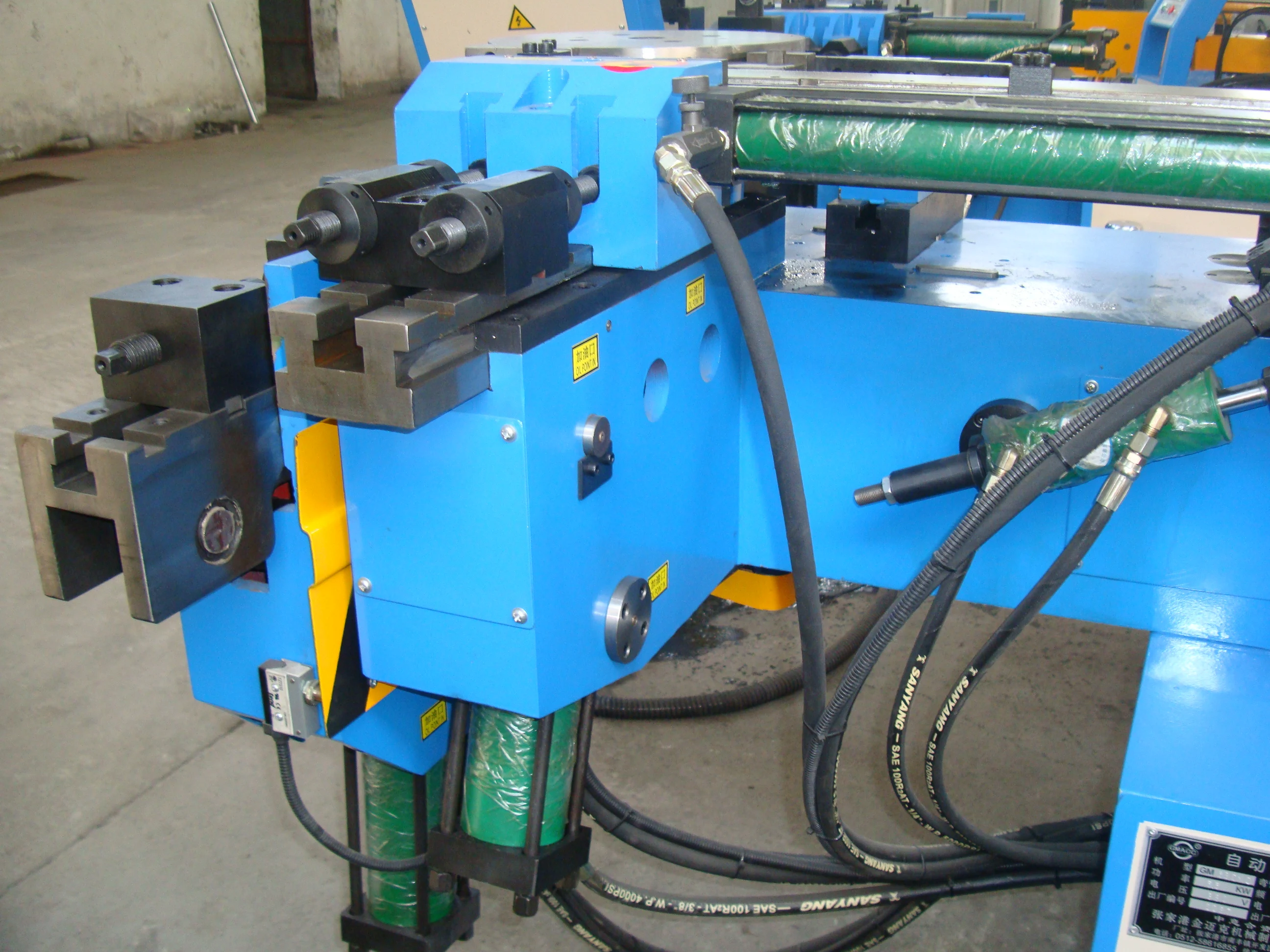 
automatic CNC pipe bending machine 