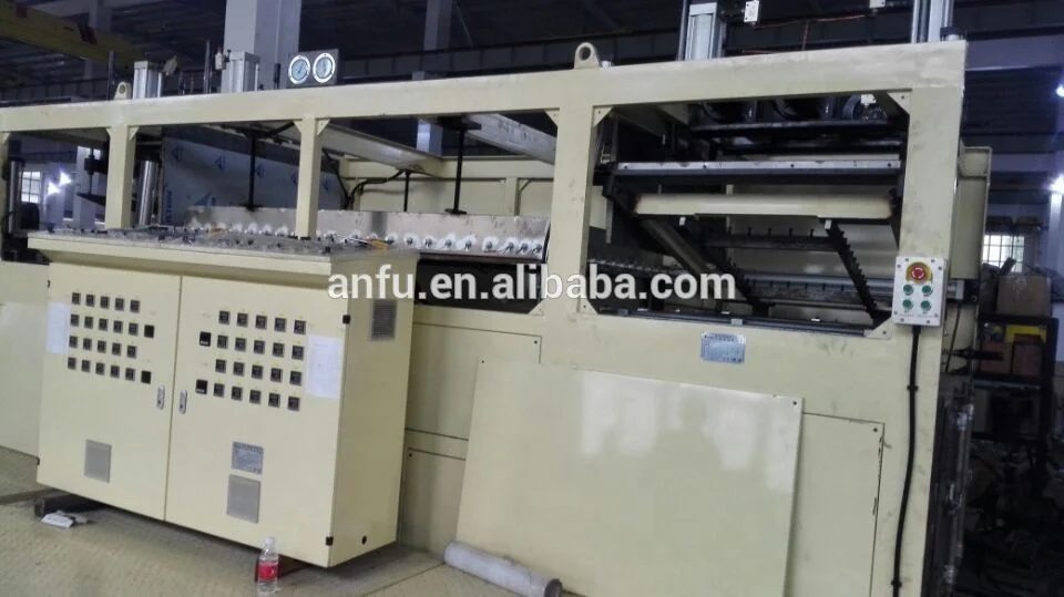 
2019 PC,ABS suit case forming machine 