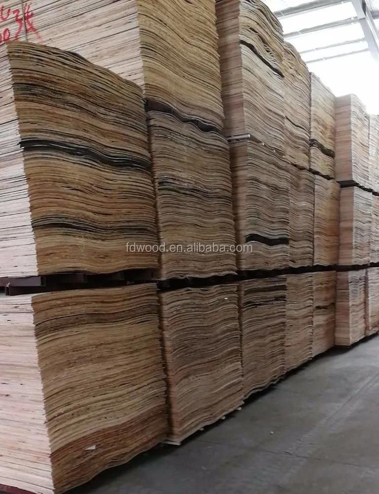 
4mm Good Price Rotary Cut Radiata Pine Core Veneer for Plywood 