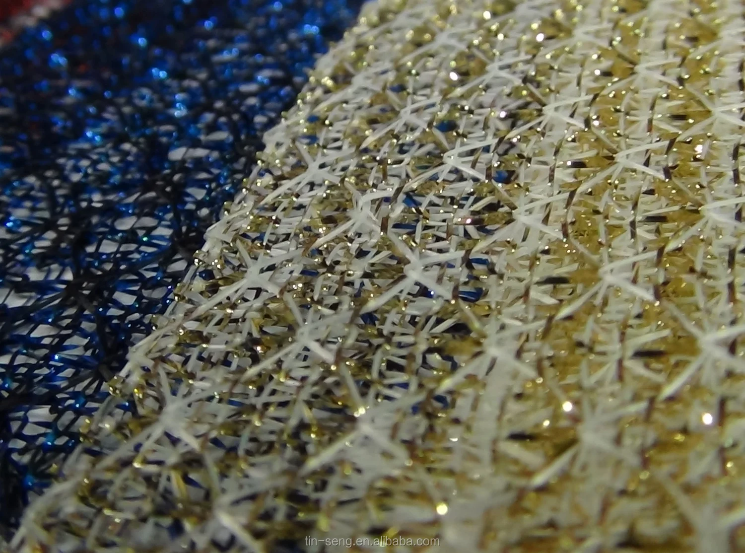 Сетчатая ткань с люрексом и блестящим металлическим блеском