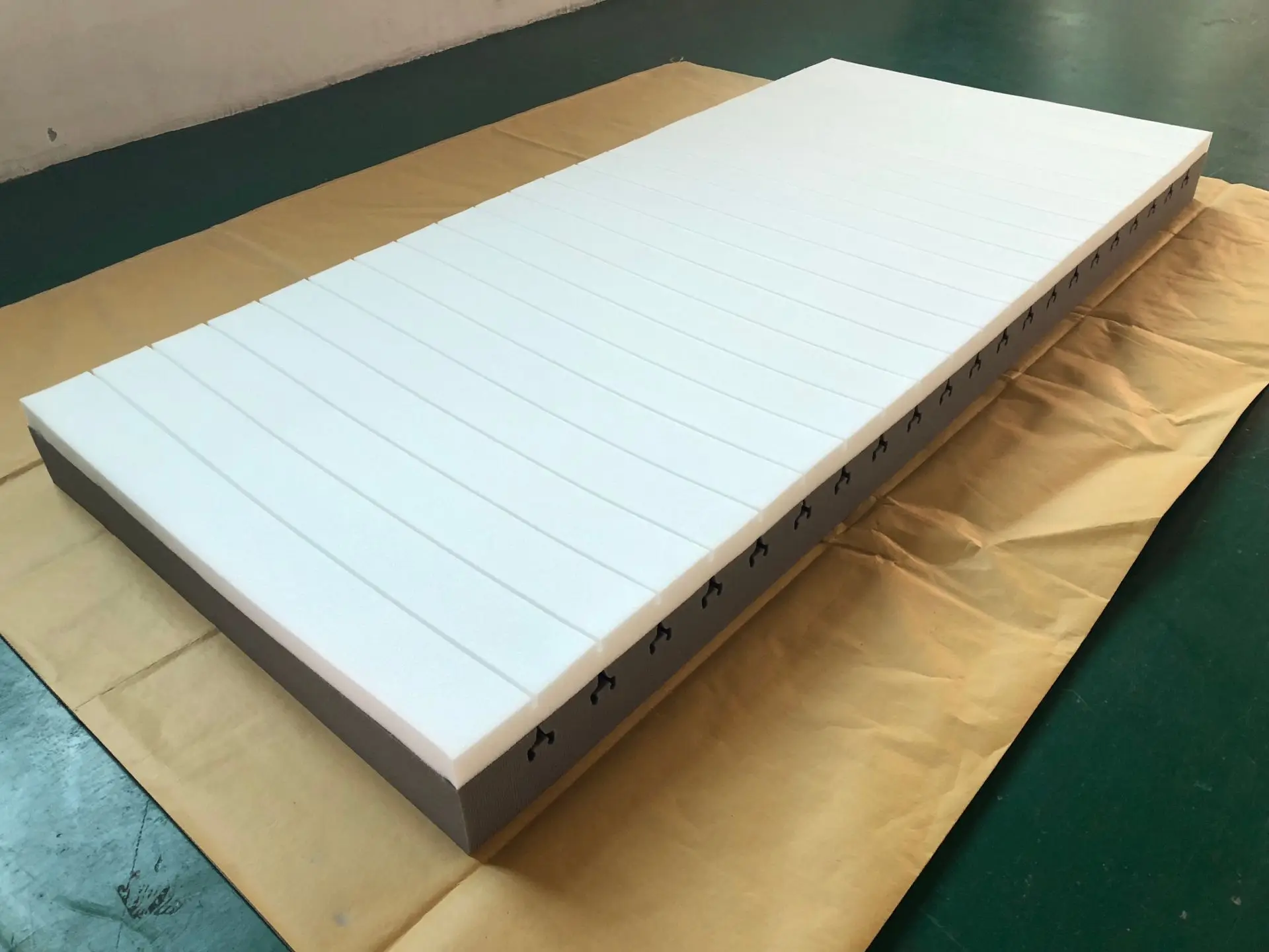 Waterproof and fireproof camping prison hospital school dormitory outdoor single cheap medical folding foam mattress supplier