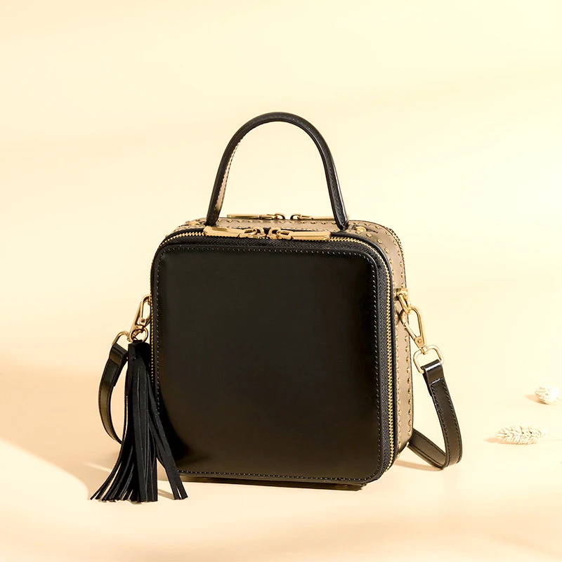 New Messenger Bag Handbag Leather Rivet Shoulder Bag Retro Tassel Bag