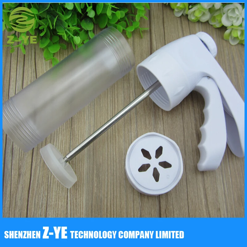 Cookie Press with Disks and Storage Case