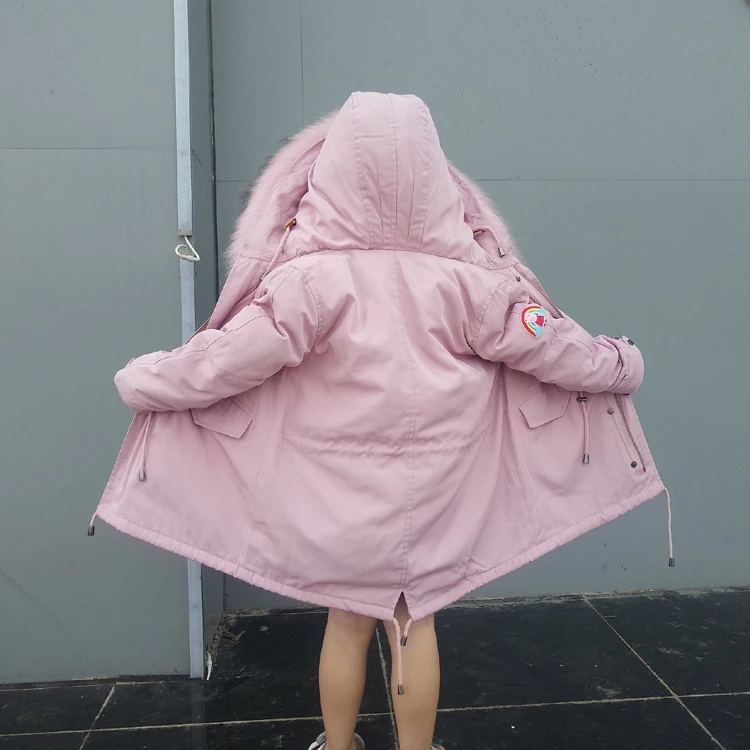 Wholesale european clothing Windproof Outwear winter Thick Warm girl real fur coat
