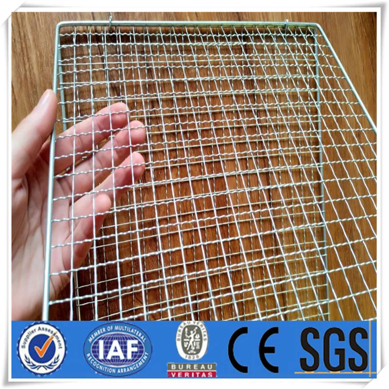Barbecue grill wire mesh used to roast , smoke or raise meat like children, pork,beeg,fish,etc,wheaten food,vegetable
