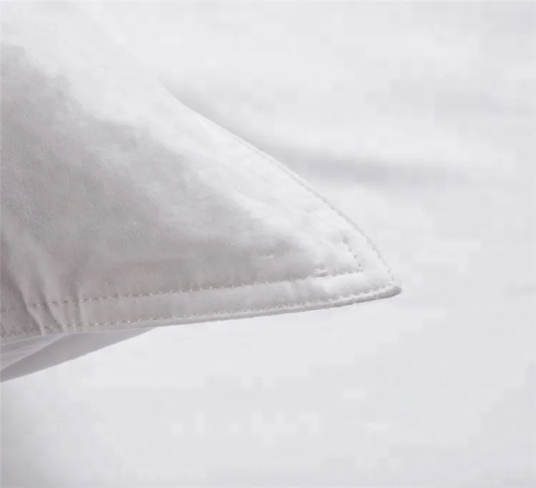 Hot Sale High Quality Feather Pillow /100% Machine Washable White Goose Feather Pillow Almohada GOLD Snowman Rectangle Solid