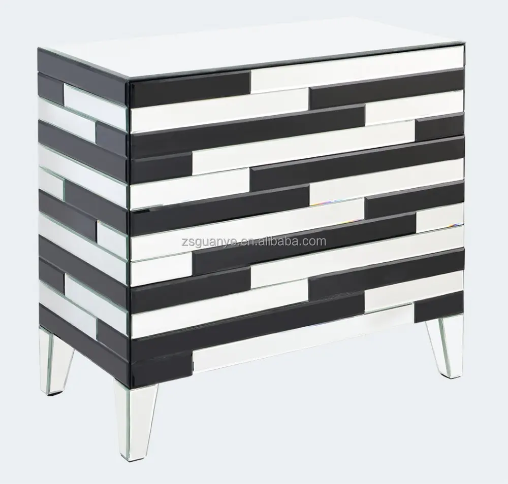 Черный и прозрачный зеркальный декоративный нагрудник