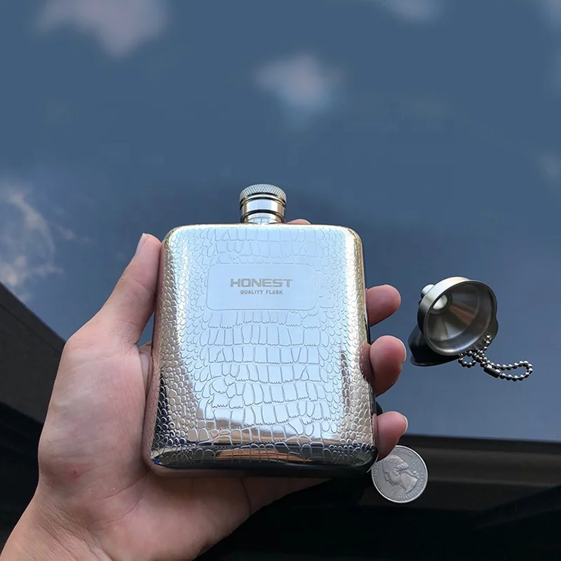 High Quality Father Gift Portable Flagon Stainless Steel Funnel Hip Flask For Camping Mountaineering