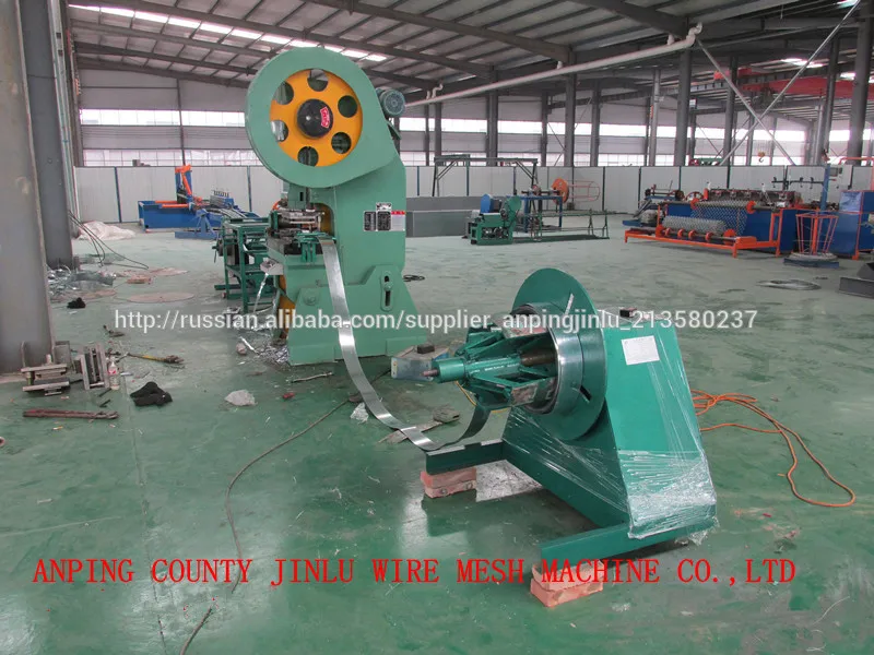 JC-9 Модель машины для изготовления ножевой колючей проволоки.
