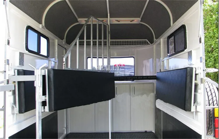 Australia 2 Horse Straight Load Carriage Trailer Deluxe Model with Living Quarters