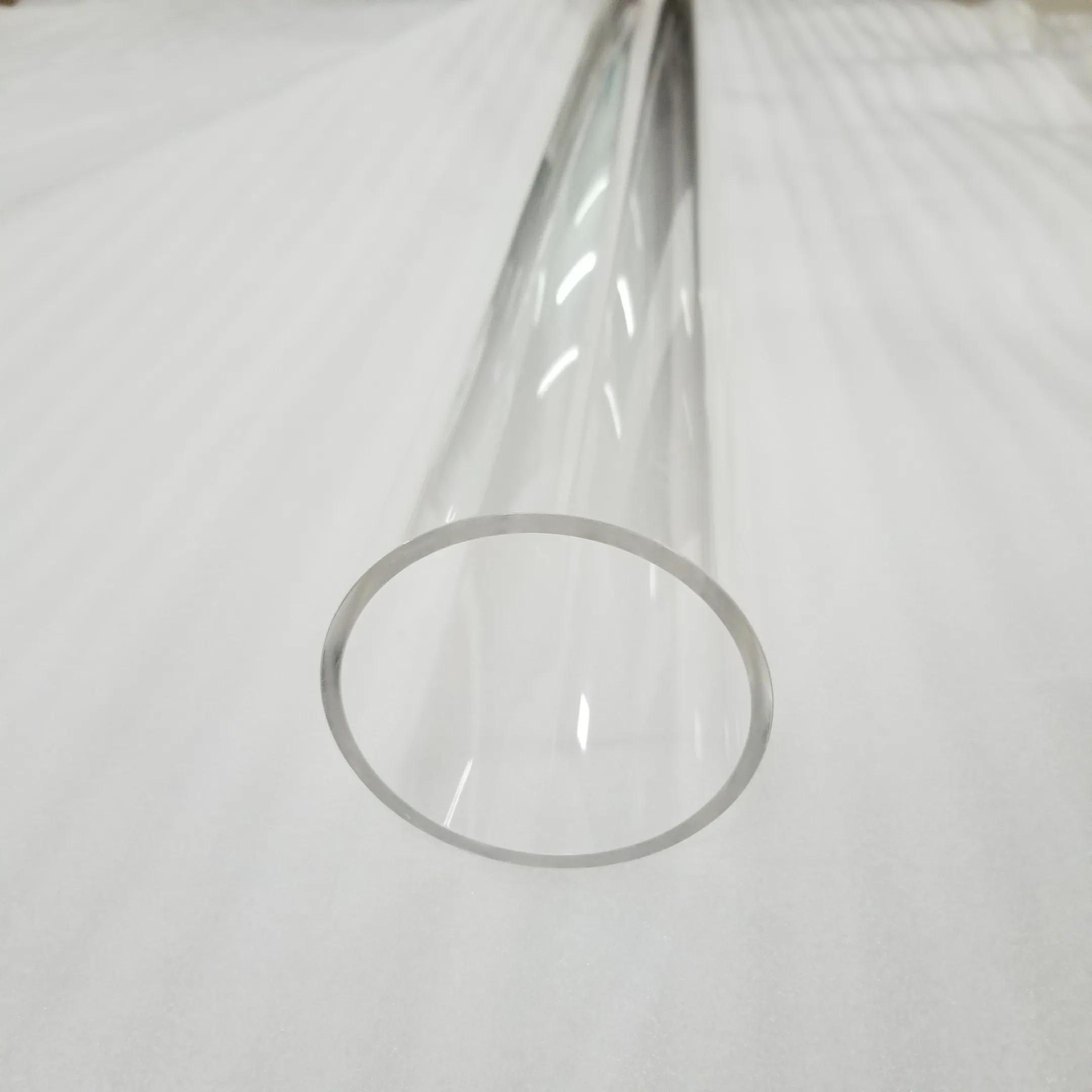 Прозрачная кварцевая стеклянная трубка большого диаметра или большая боросиликатная из пирекса