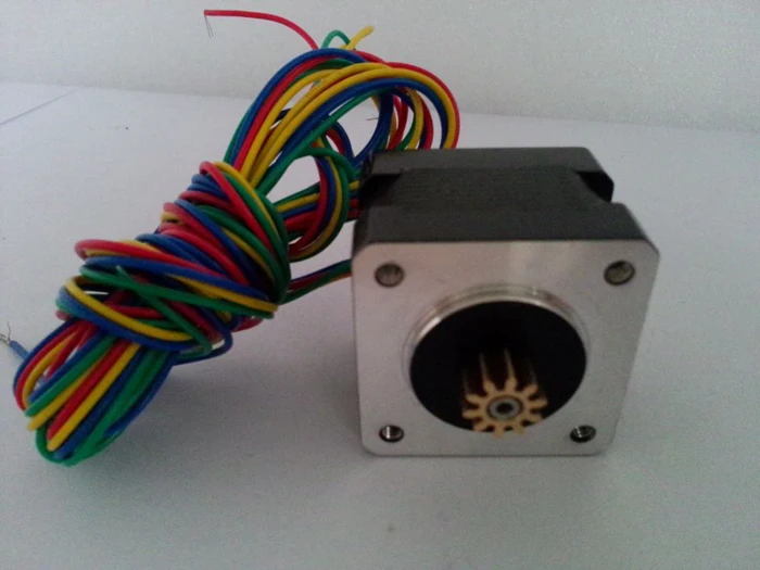 China Manufacture 2 Phase Electr Motor Nema 14 09 1.8 Degree Stepper Motor