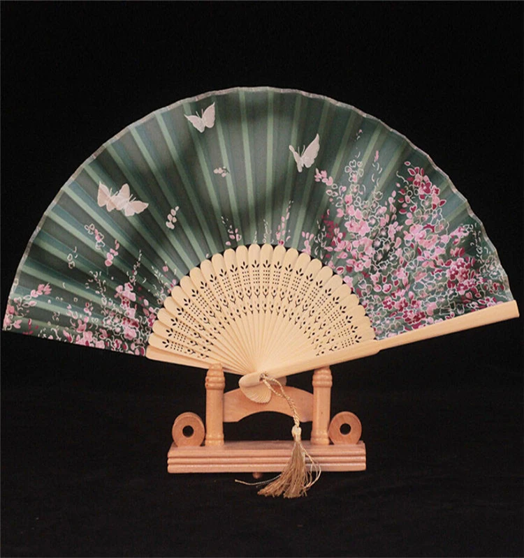 
Chinese Custom Pictures Wood Fabric Floding Big Hand Fan 