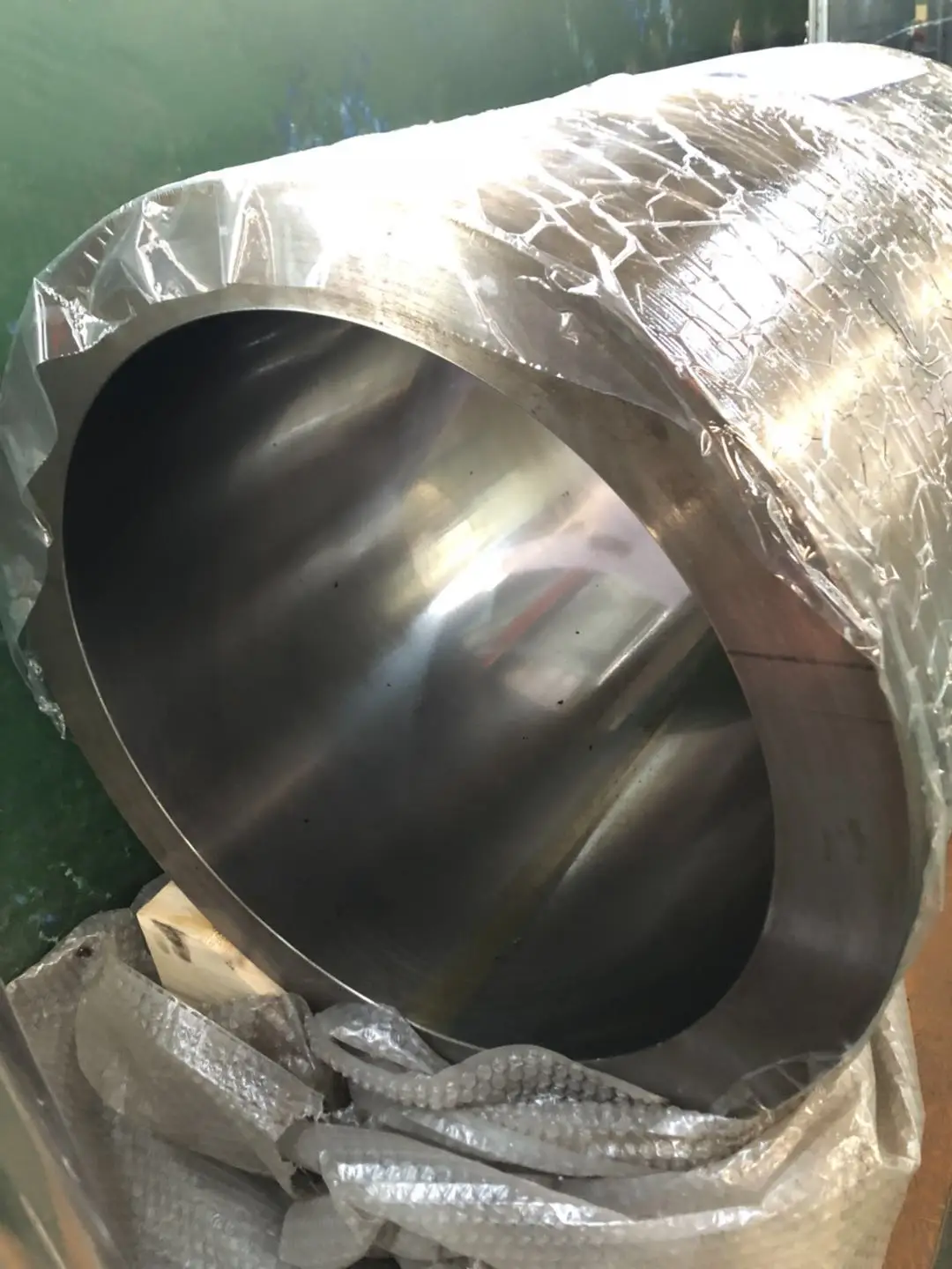 Цилиндрическая горизонтальная машина для заточки глубоких отверстий