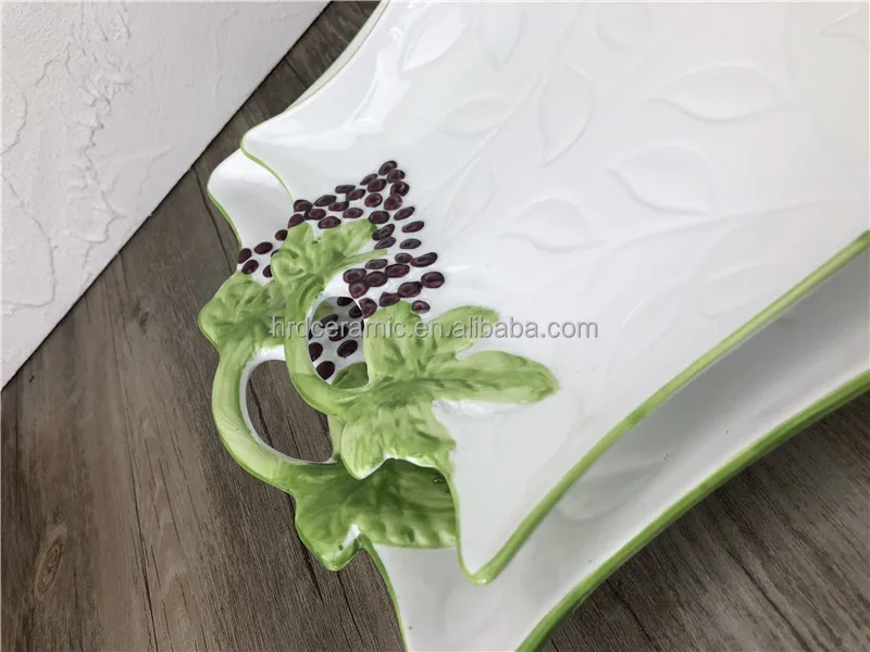 New model butterfly shape hand paint decoration ceramic plate with lovely design