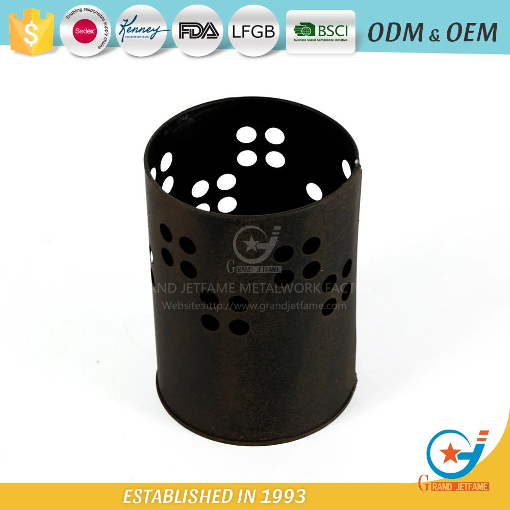 Сад оцинкованной или железа травы сеялки цветник на горшок