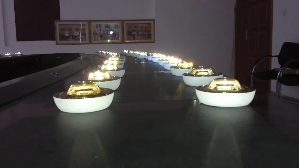 
Installation of raising pavement markers glass road studs cat eye 