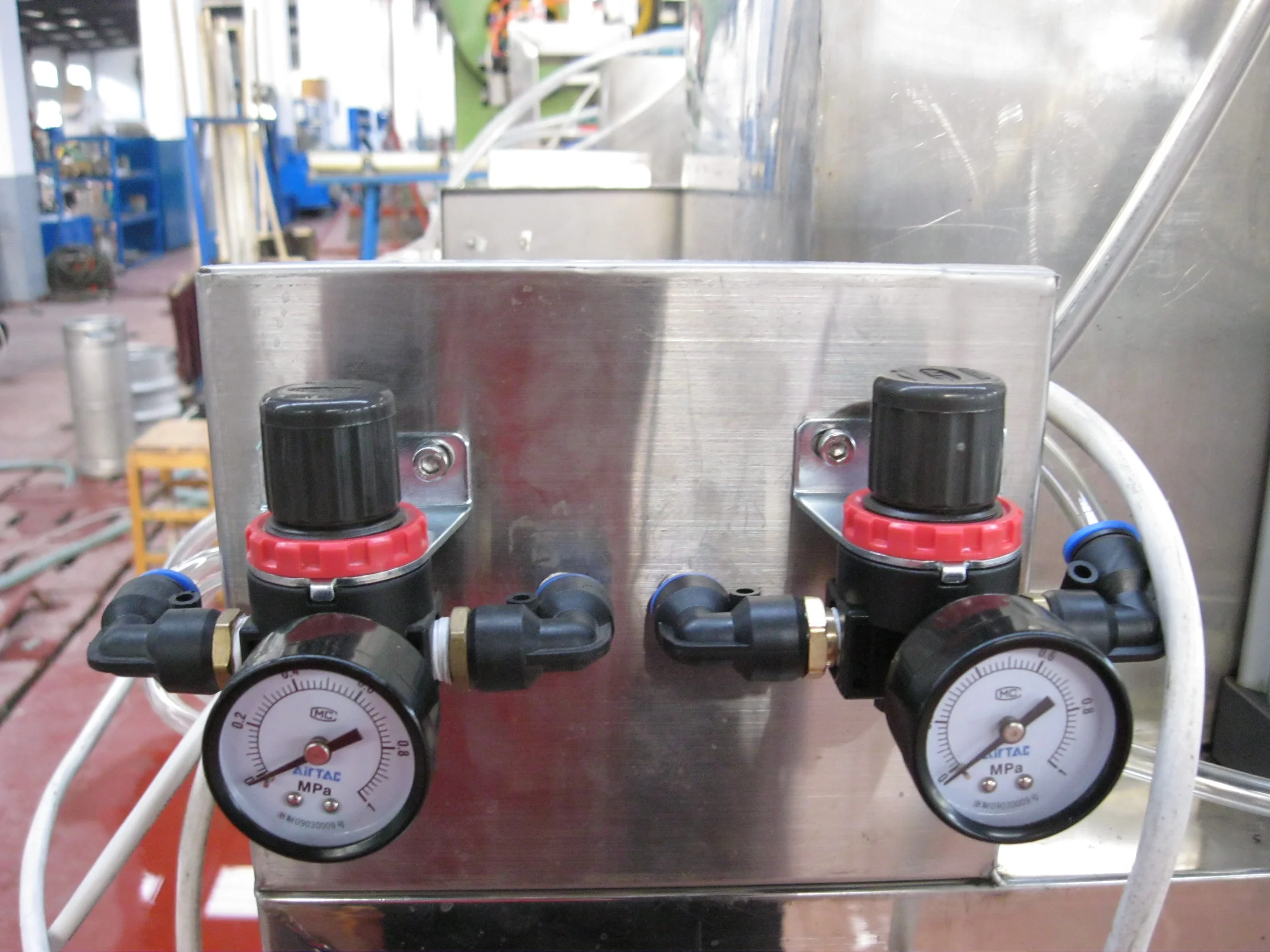 High quality double-head beer keg filler beer filling machine for microbrewery