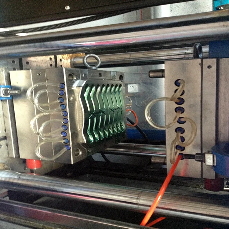 High Quality Disposable Plastic Knives Forks Spoons Mold From China