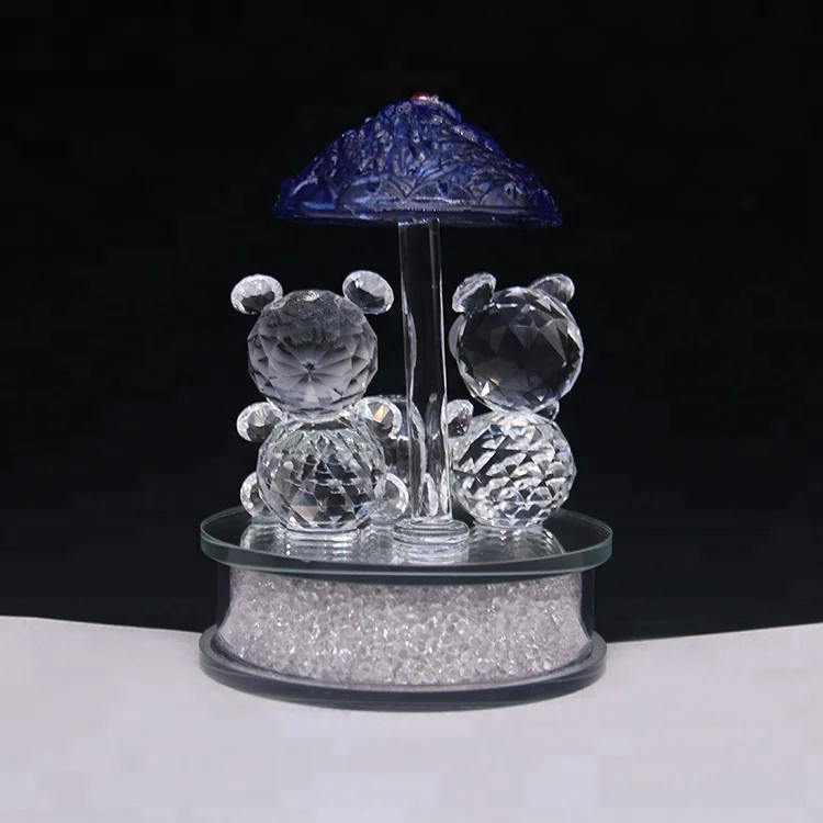 
Wholesale crystal wedding or baby favors cute bear figurines souvenirs 