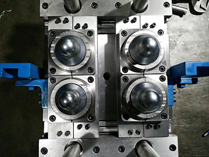 2, изготовленные на станке автоматическая машина для выдувания бутылок для пресс-форм, выдува ПЭТ автоматическая пресс-форма