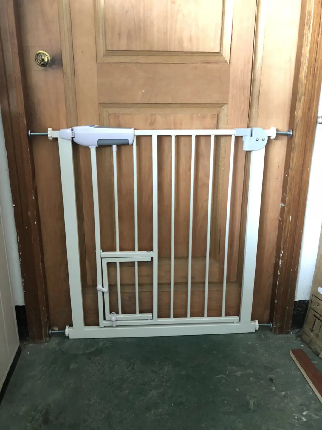 Factory Adjustable Indoor Patio Stairs baby pet safety gate products for toddlers puppy safety gate